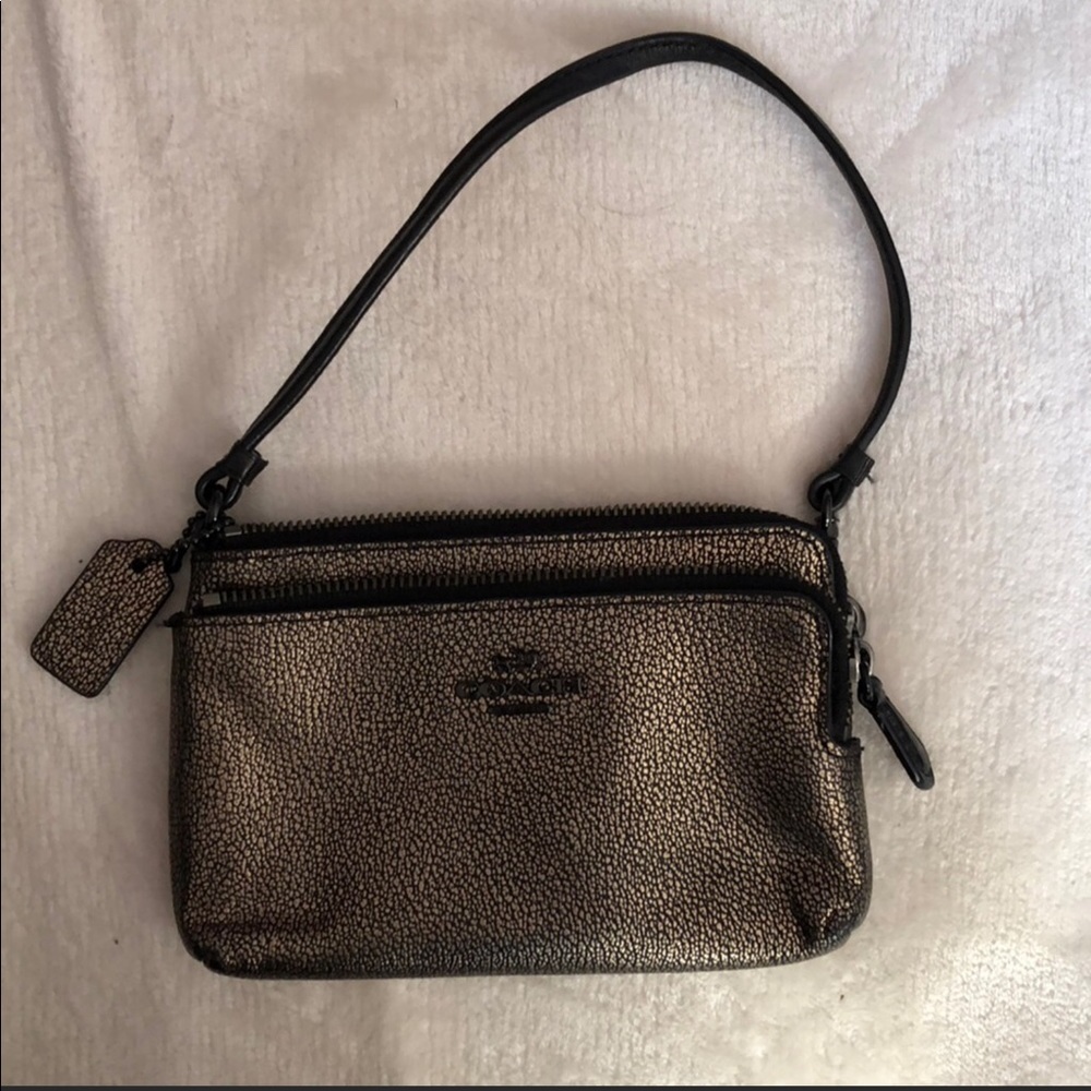 Adorable Coach Wristlet/Wallet/Tiny Purse!
